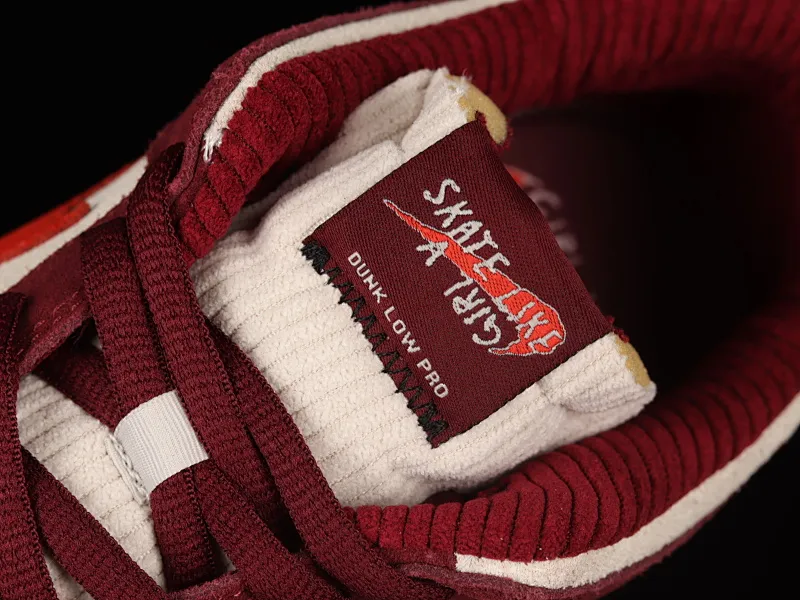 All categories Nk SB Dunk Series Nk SB Dunk Low low-top sneakers Skate Like a Girl x Nk SB Dunk Low joint model SB smashed backboard fashion casual sneakers DX4589-600